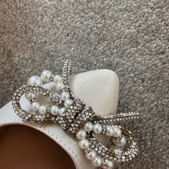 Brand new never worn pearl bow cream coloured ballet flats - Picture 6 of 6